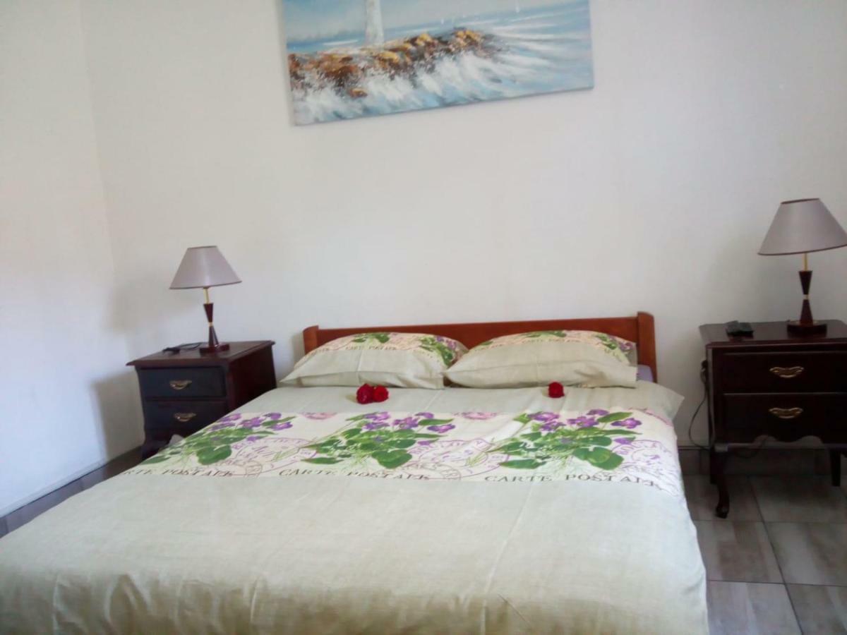 Apartman Teuta Загреб Экстерьер фото