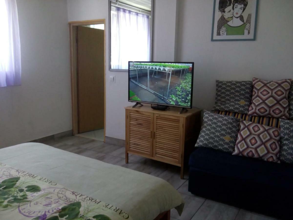 Apartman Teuta Загреб Экстерьер фото